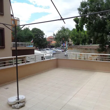 Ganz Real Estate Sarafovo 3 Apartment